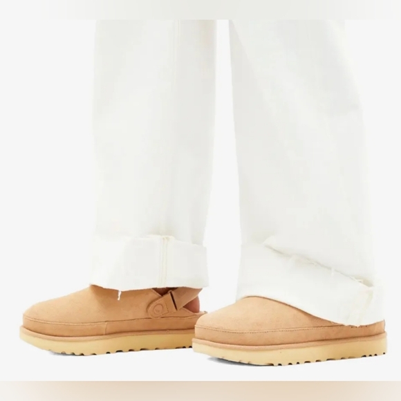 UGG Shoes - UGG Goldenstar Driftwood Clog Slip-Ons Wmn's Size 6 Like New